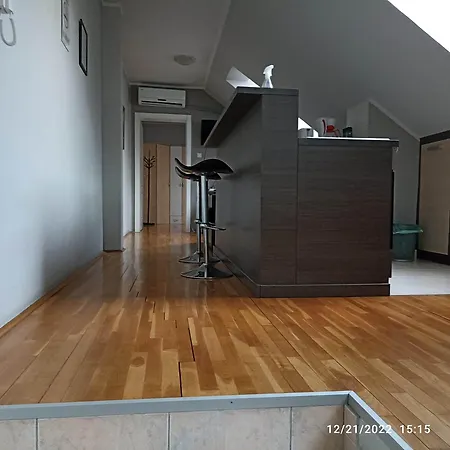 Oasis Of Peace Free Parking Apartament Nowy Sad